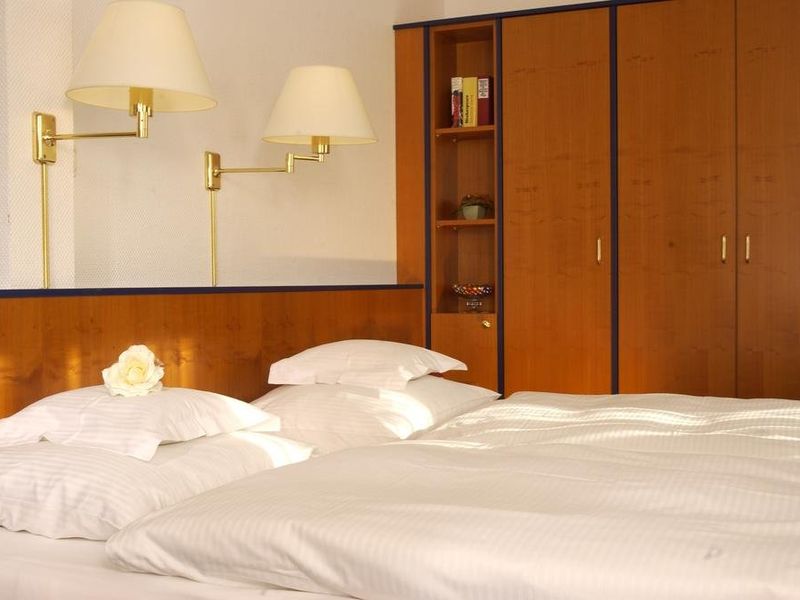 Hotel Photo 1