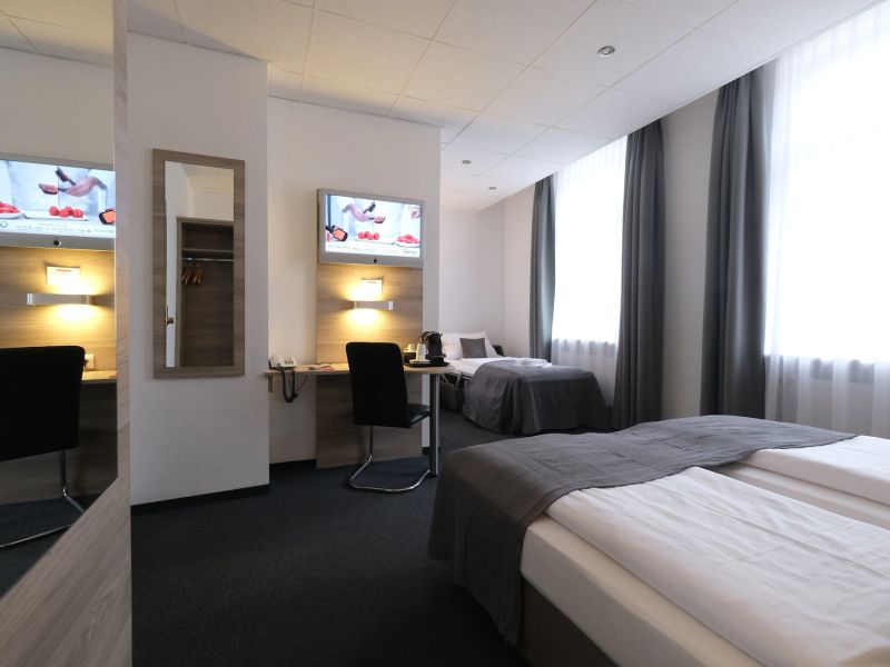 Hotel Photo 1
