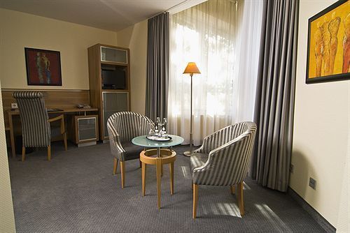 Hotel Photo 11