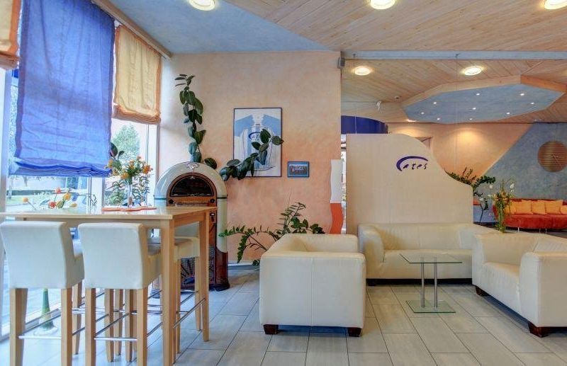 Hotel Photo 9