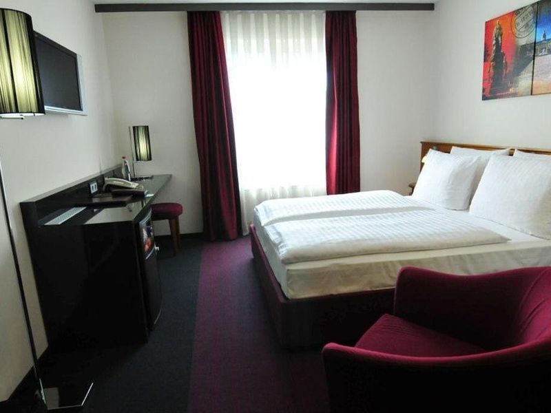 Hotel Photo 6