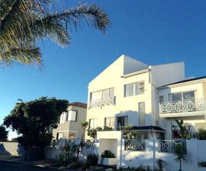 5 Options Guest House Bloubergstrand South Africa
