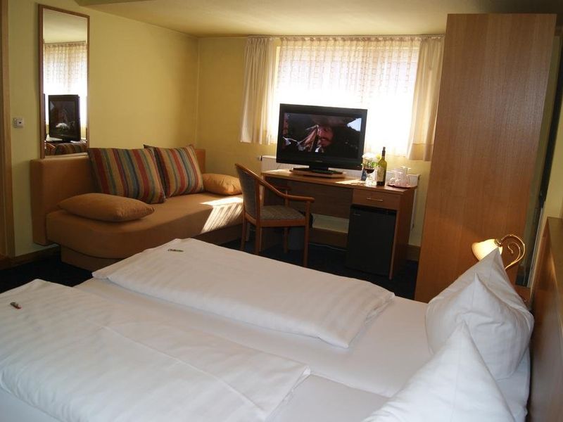 Hotel Photo 6