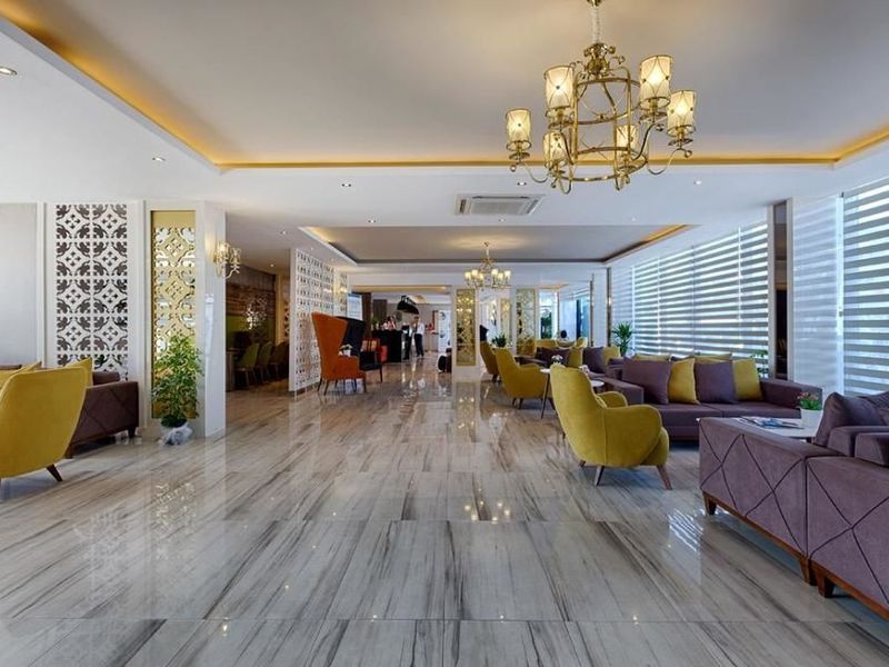 Hotel Photo 8