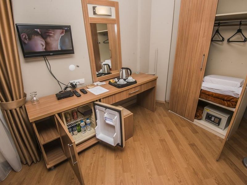 Hotel Photo 9