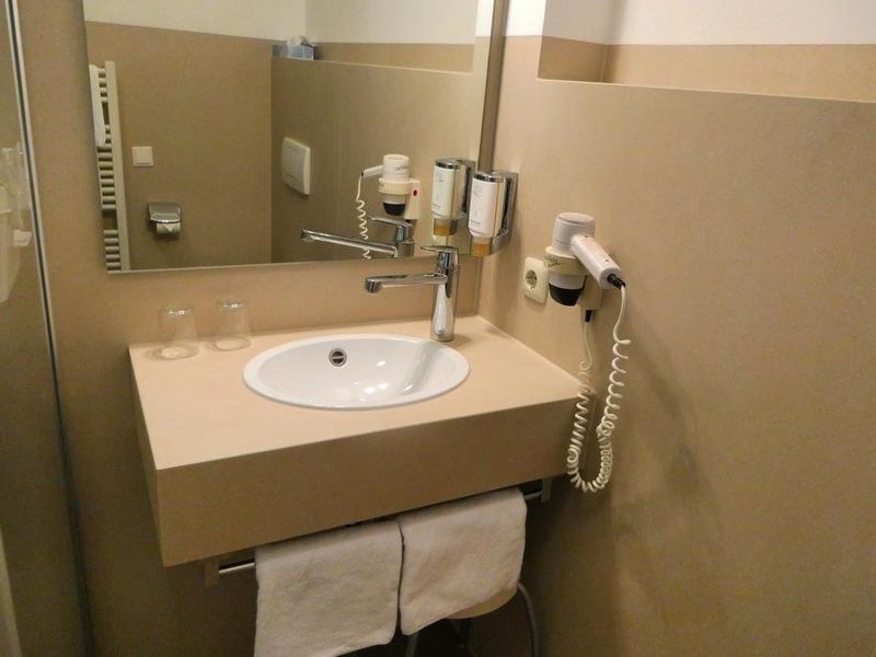 Hotel Photo 9