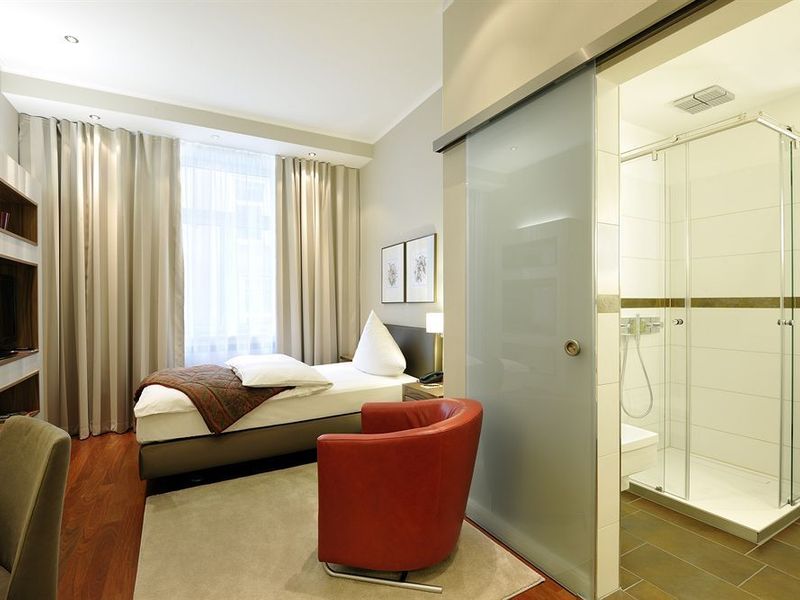 Hotel Photo 1