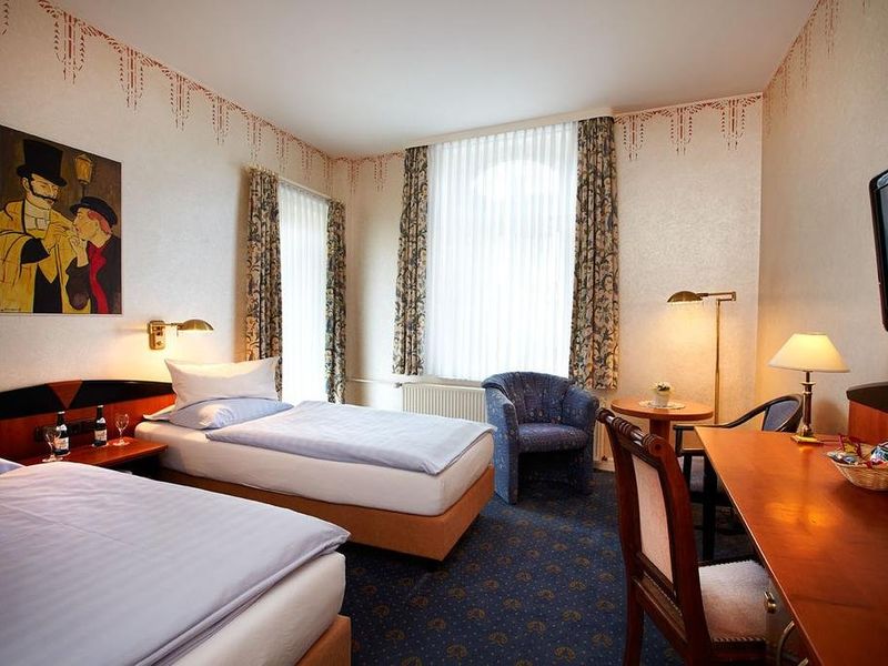 Hotel Photo 1