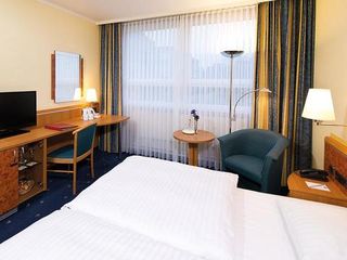 Фото отеля Leonardo Hotel Hamburg City Nord (ех. Best Western Queens Hotel Hambur