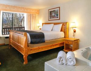 The Pine Lodge on Whitefish River, Ascend Hotel Collection Whitefish United States