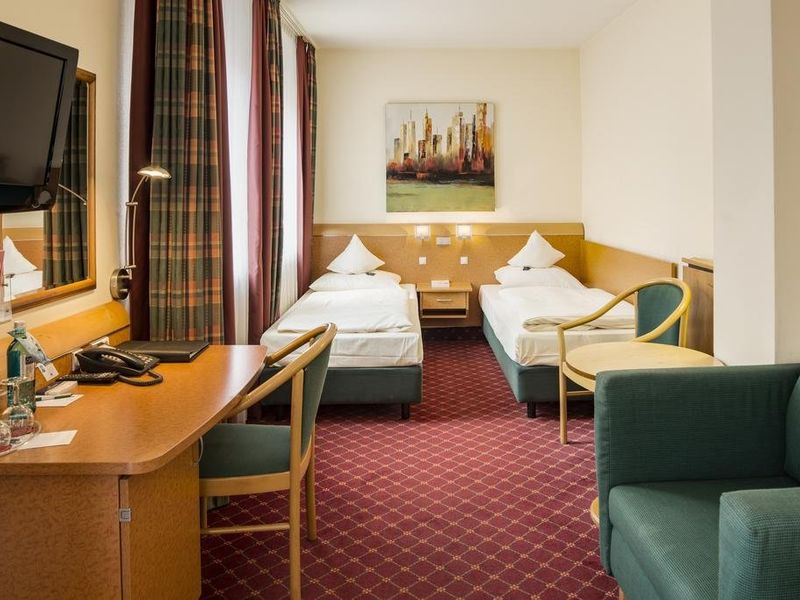 Hotel Photo 9