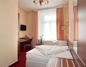 Novum Hotel Kronprinz Hamburg Hauptbahnhof Hamburg Germany