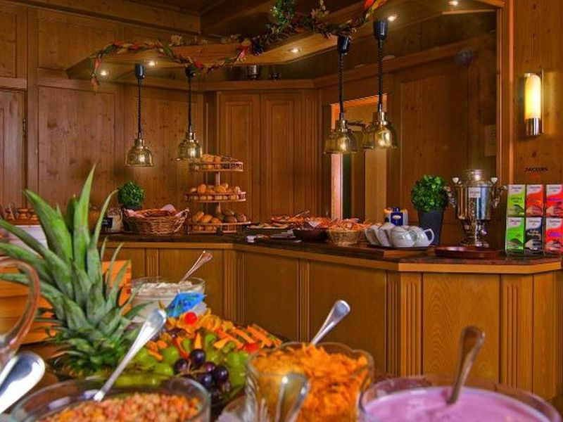 Hotel Photo 11