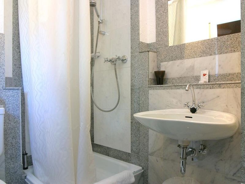 صورة الفندق 8