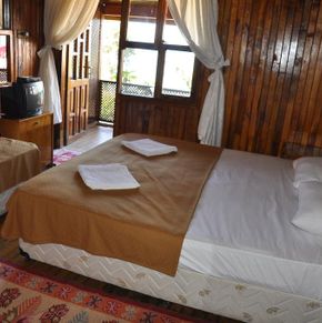 NearBy Hotel