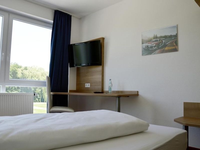 Hotel Photo 1