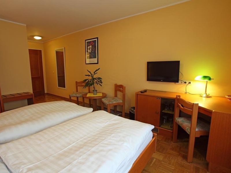 Hotel Photo 1