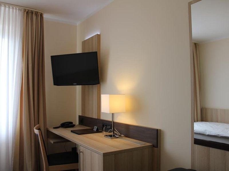 Hotel Photo 6