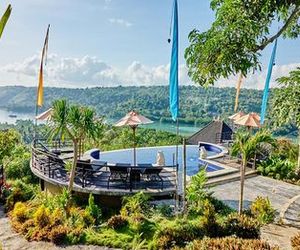 Sunrise Huts Lembongan Lembongan Island Indonesia