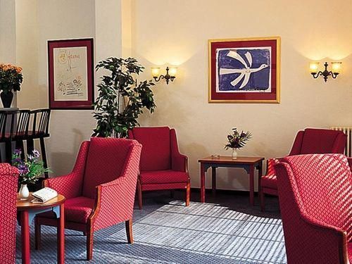 Hotel Photo 8