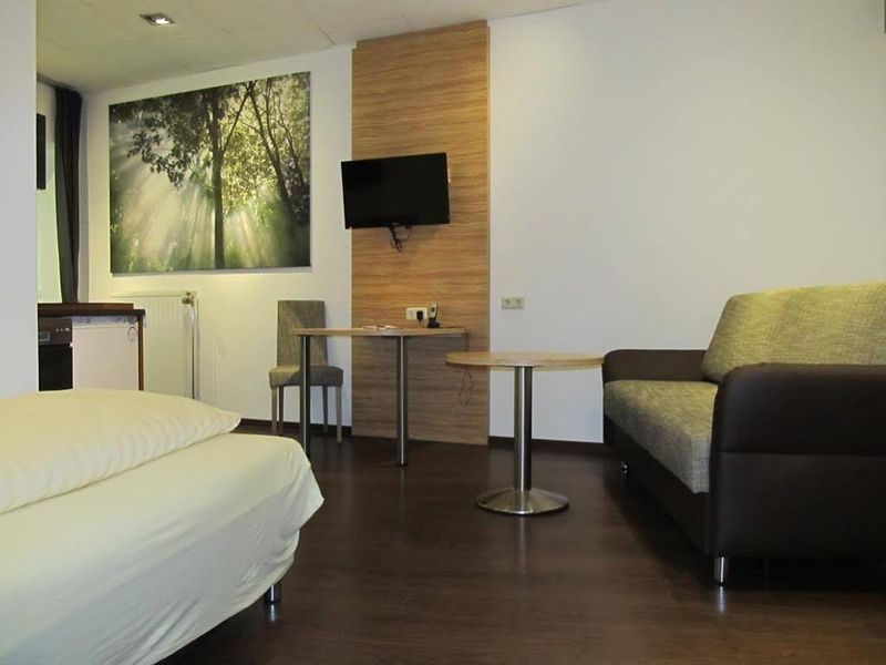 Hotel Photo 8