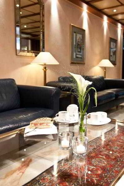 Hotel Photo 9