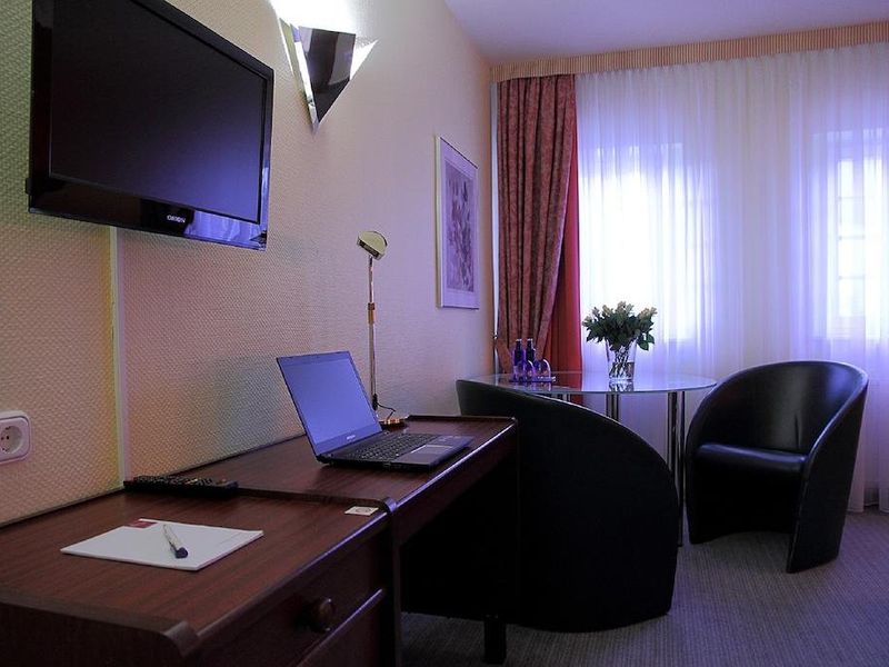 Hotel Photo 5