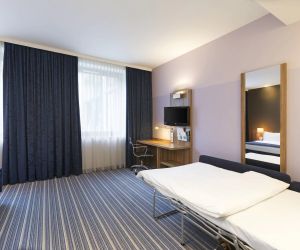 Holiday Inn Express Frankfurt City Hauptbahnhof Frankfurt am Main Germany