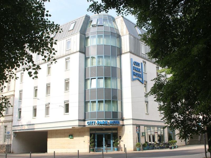 Hotel Photo 1