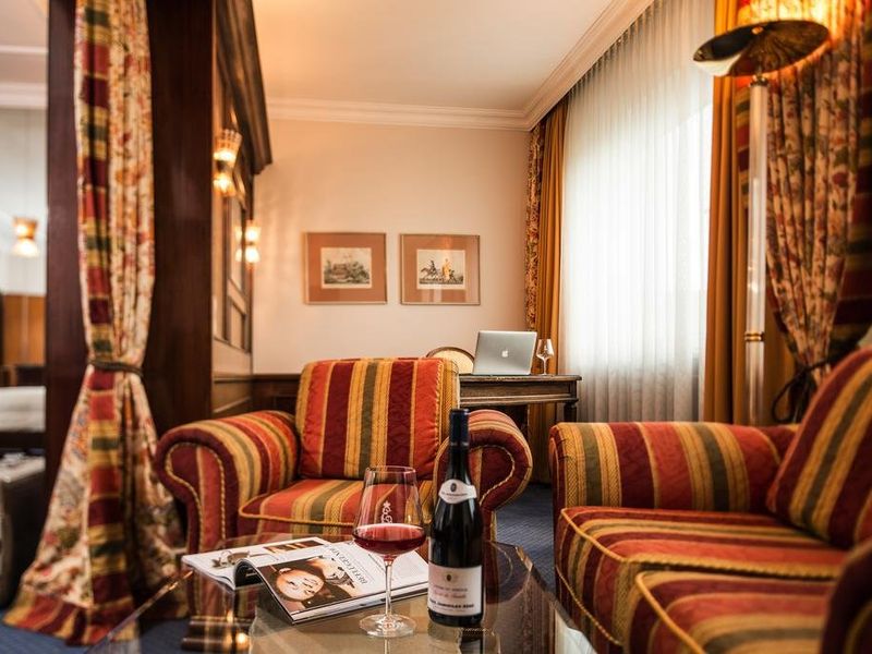 Hotel Photo 1