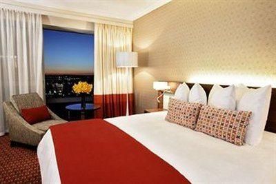 image of hotel Radisson Blu Gautrain Hotel, Sandton Johannesburg