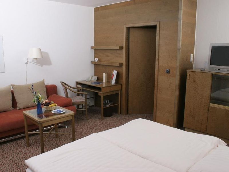 Hotel Photo 8