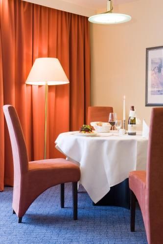 Hotel Photo 12