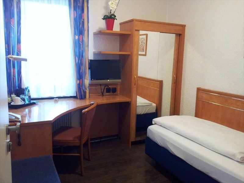 Hotel Photo 5