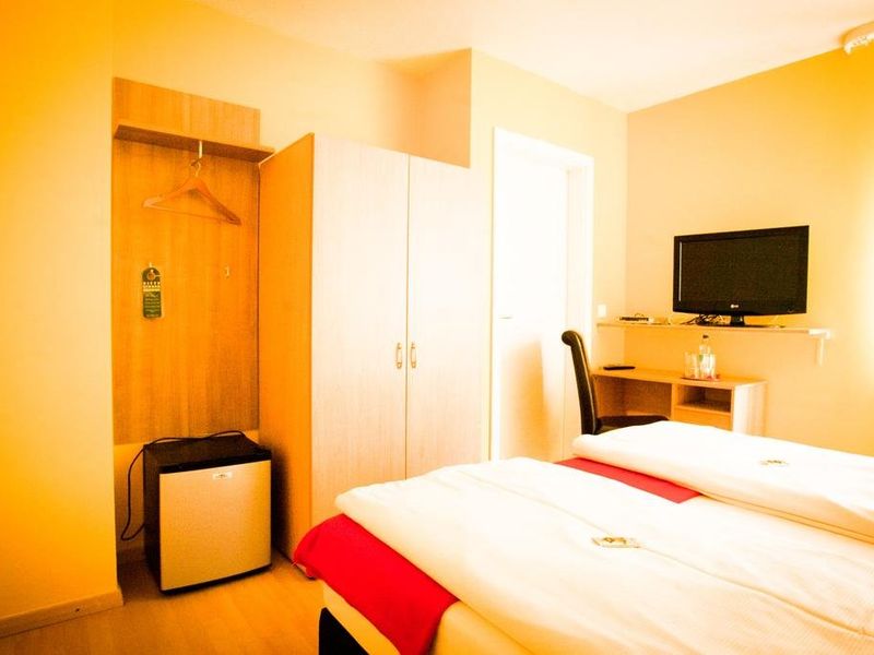 Hotel Photo 6