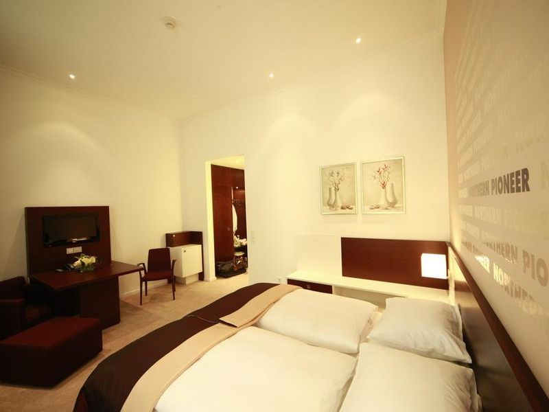 Hotel Photo 1