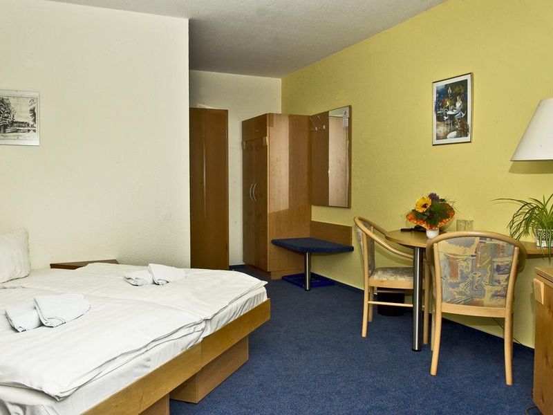 Hotel Photo 1