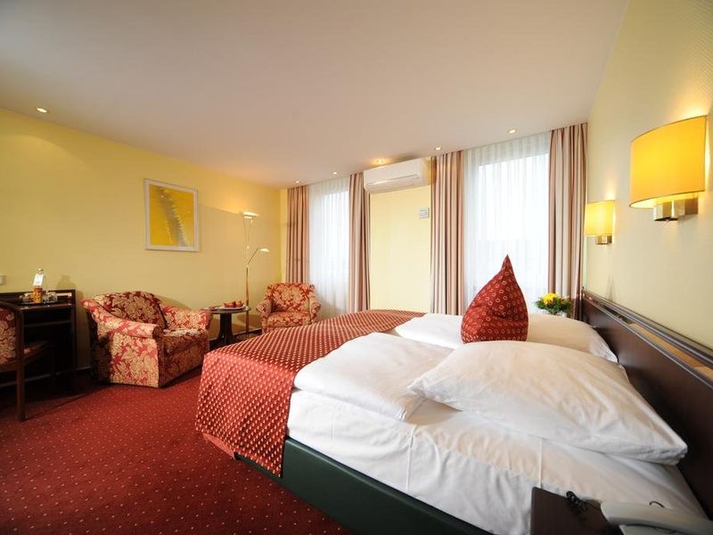 Hotel Photo 3