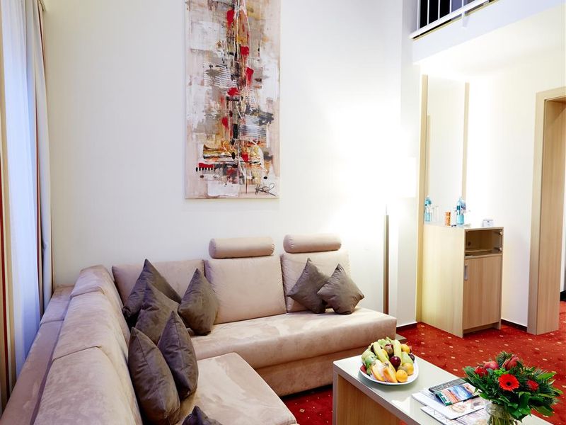 Hotel Photo 7