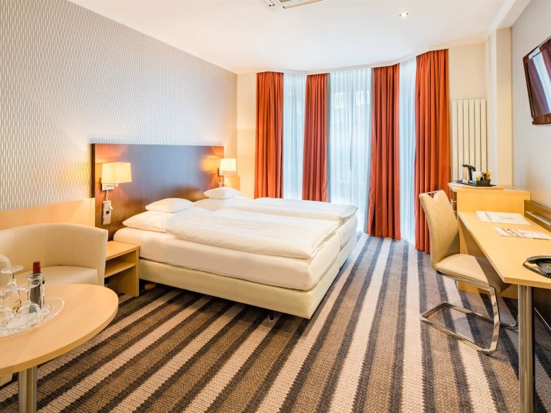 Hotel Photo 1
