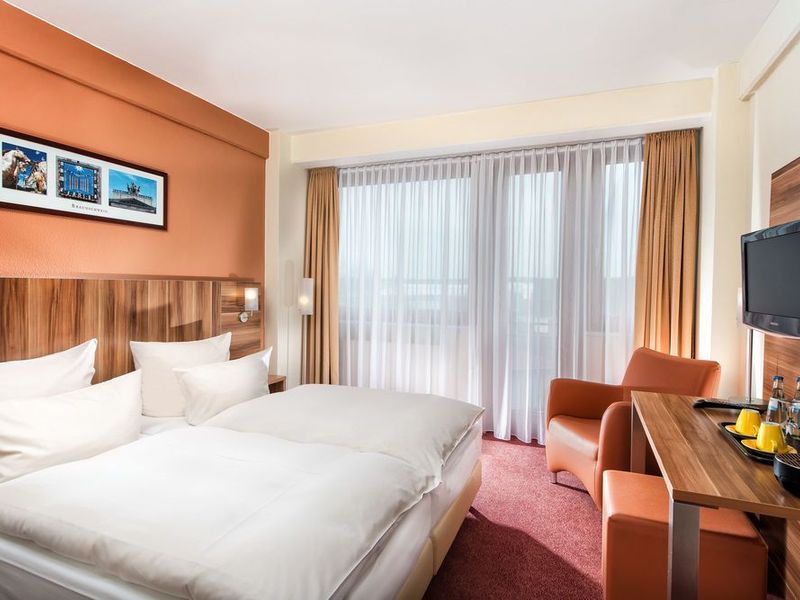 Hotel Photo 1