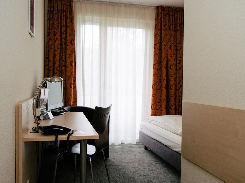 Hotel Photo 6