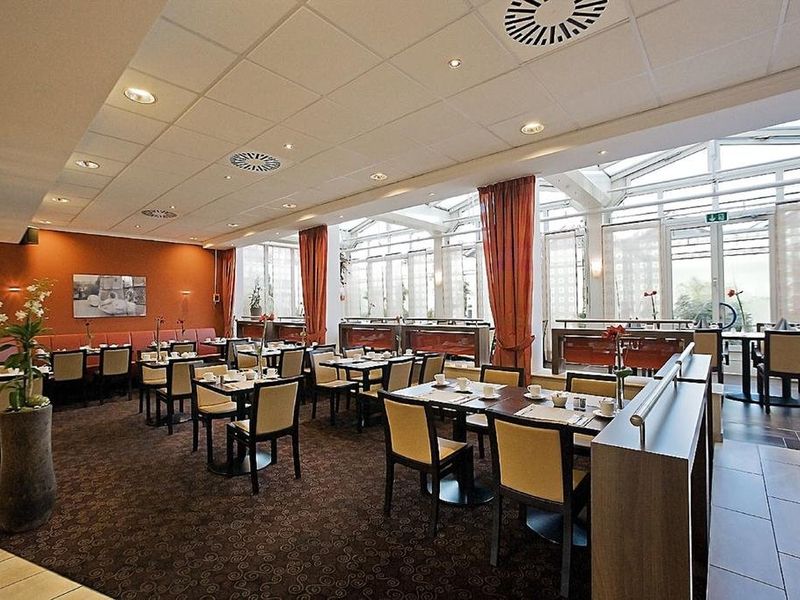 Hotel Photo 11