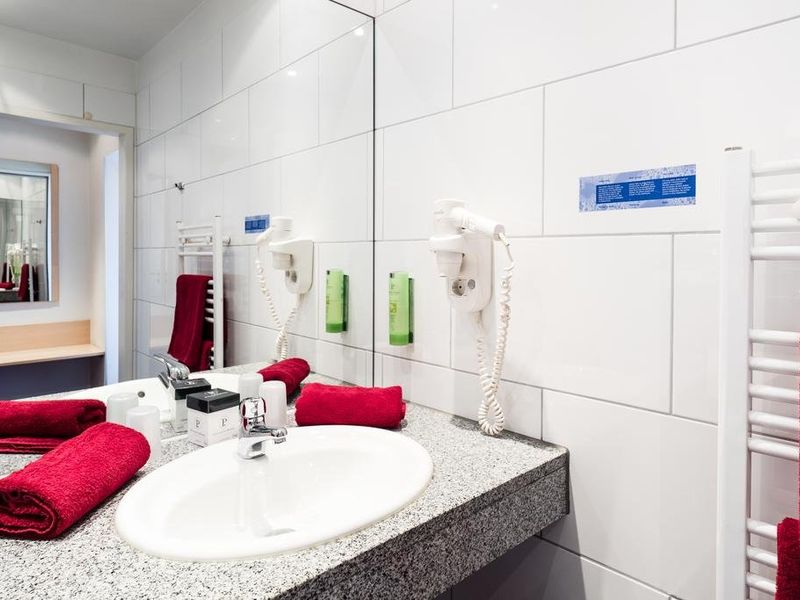 Hotel Photo 12