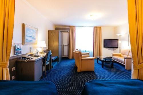 Hotel Photo 6