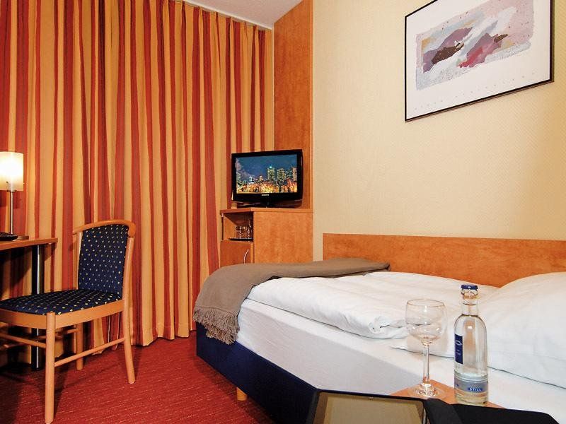 Hotel Photo 1