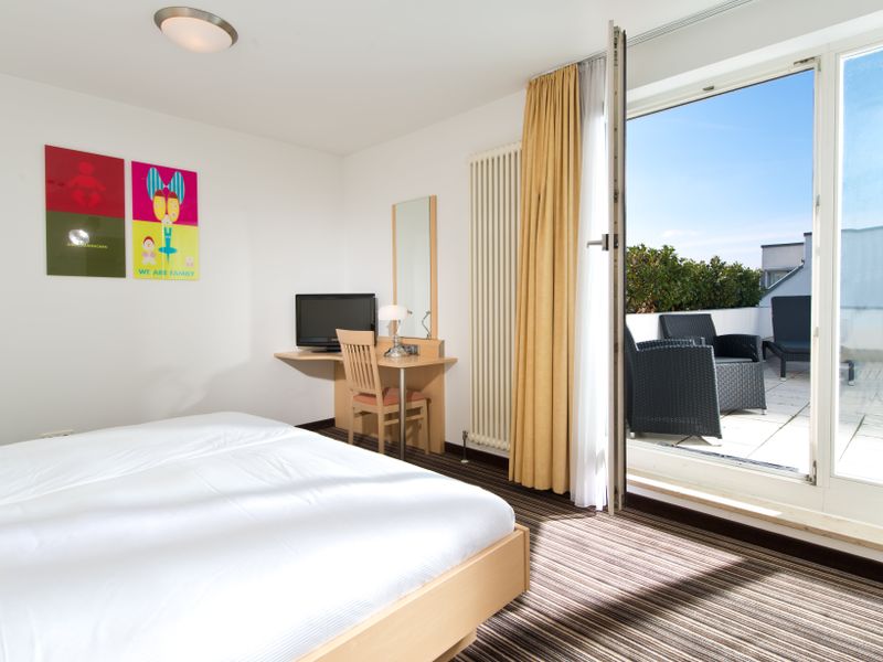 Hotel Photo 1