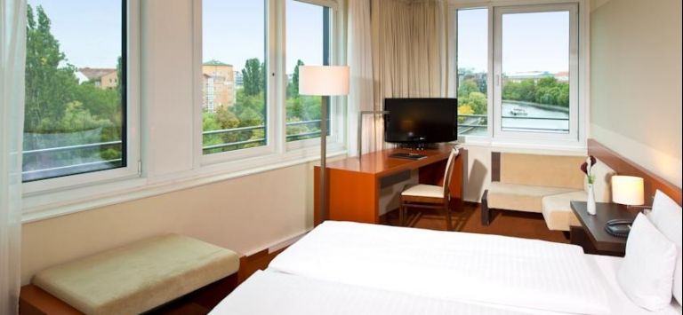 Hotel Photo 3