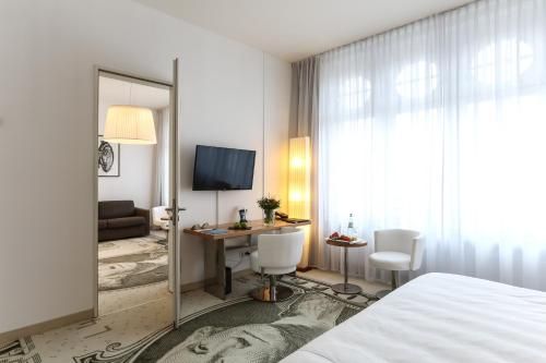Hotel Photo 3