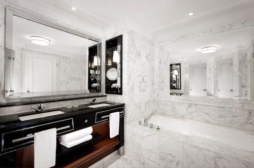 صورة الفندق 8